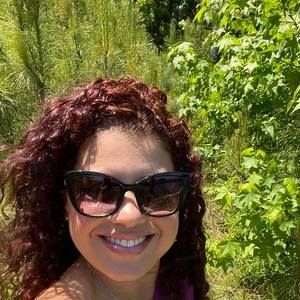 Meet your Posher, Claudia